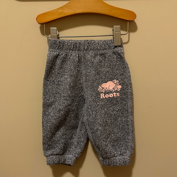 NWOT Roots Baby Organic Original Full Zip Hoodie and Sweats Salt and Pepper Set - Picture 5 of 12